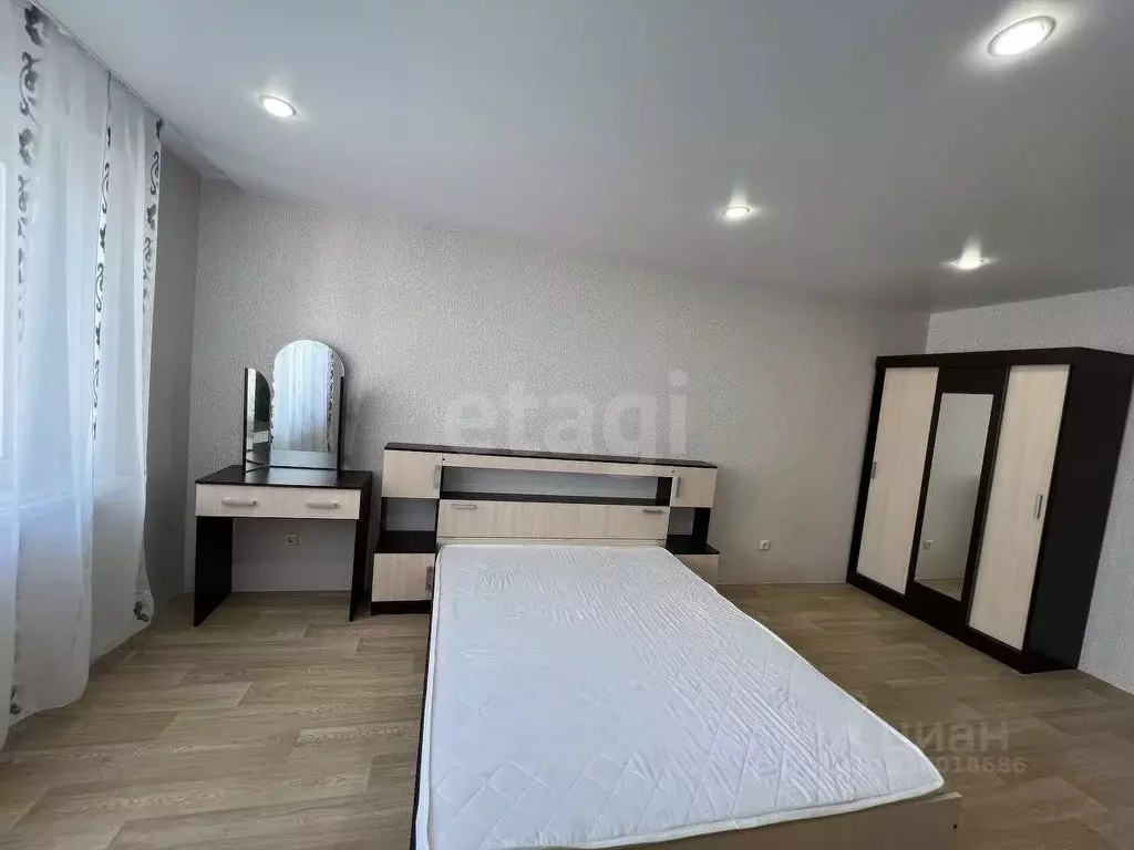 2-к кв. Тюменская область, Тюмень Кремлевская ул., 110к2 (65.0 м) - Фото 1