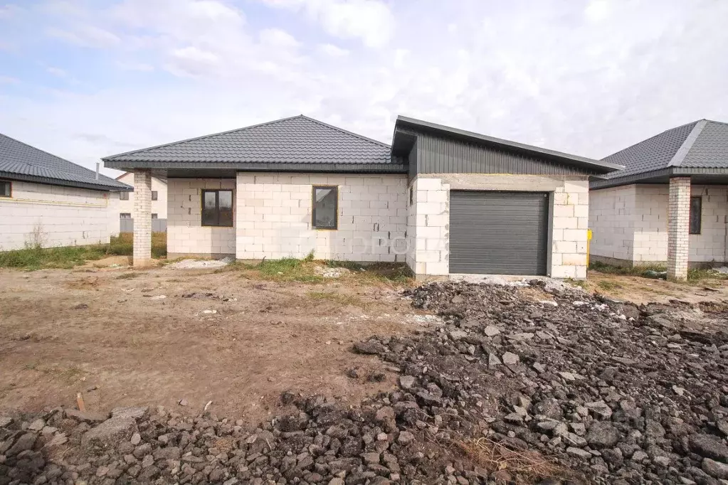 Дом в Алтайский край, Барнаул городской округ, пос. Центральный ул. ... - Фото 2