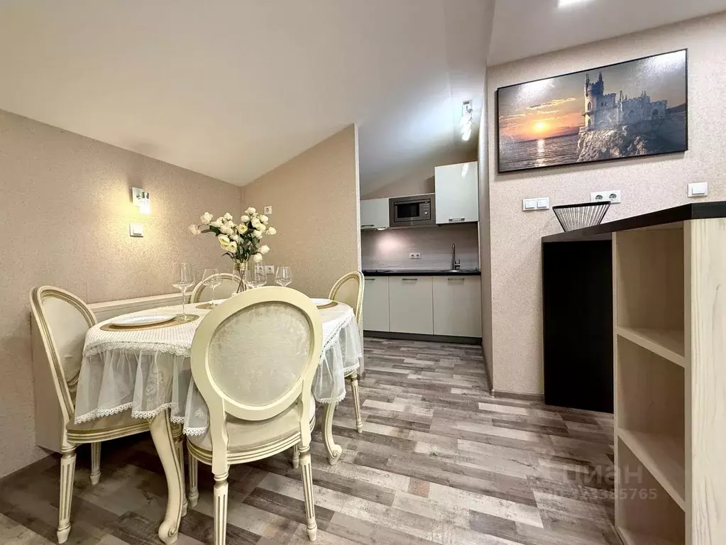 2-к кв. Кировская область, Киров ул. Щорса, 37А (57.6 м) - Фото 2