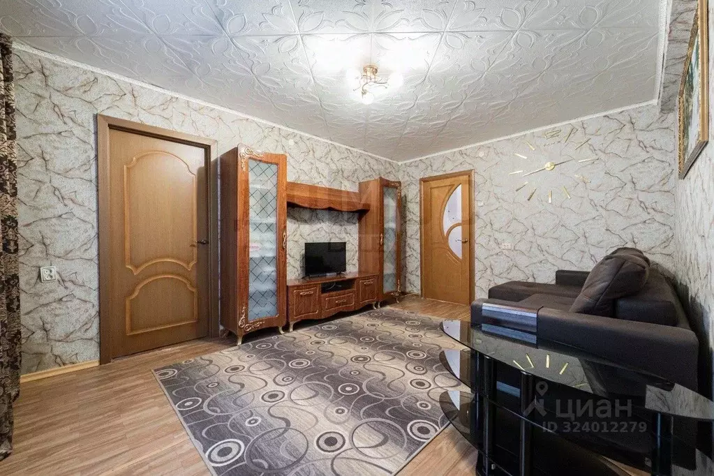 3-к кв. Свердловская область, Екатеринбург ул. Билимбаевская, 18 (58.9 ... - Фото 2