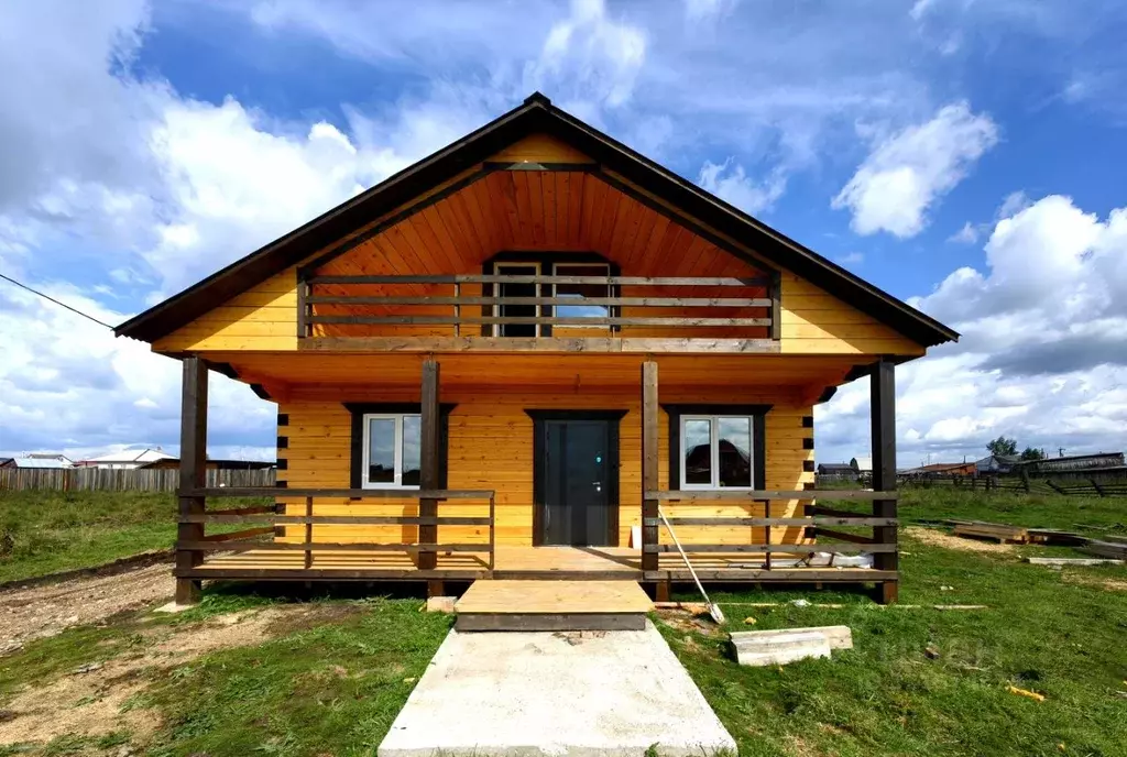 Дом в Иркутская область, Иркутский муниципальный округ, с. Хомутово ... - Фото 0