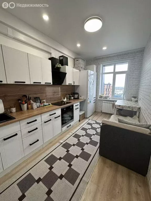 3-комнатная квартира: Новый Уренгой, район Северная Жилая Часть, ... - Фото 2