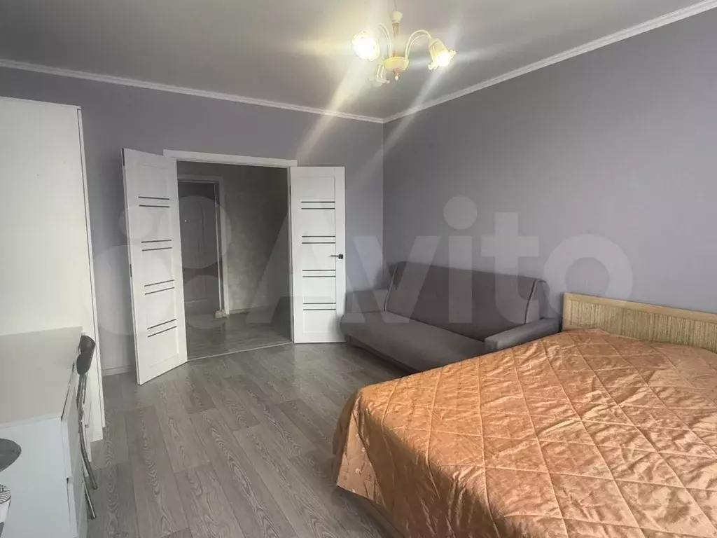 1-к. квартира, 50 м, 4/9 эт. - Фото 1