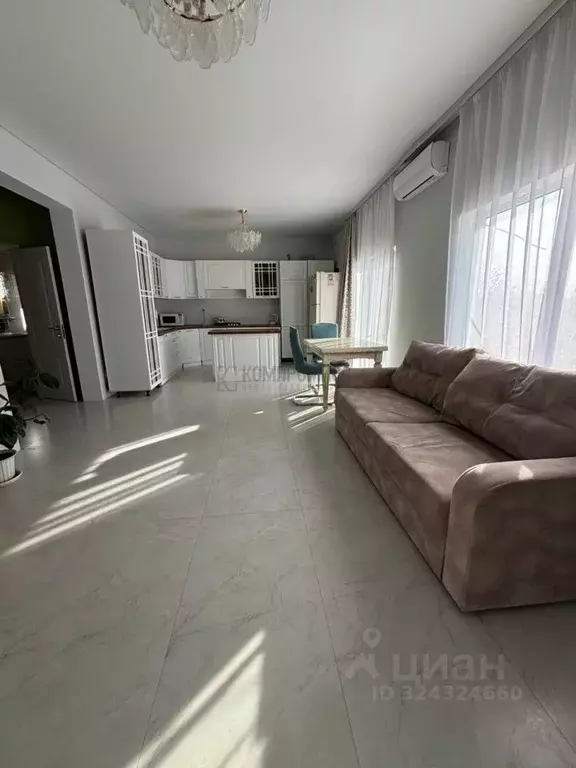 Дом в Краснодарский край, Усть-Лабинск  (72 м) - Фото 1