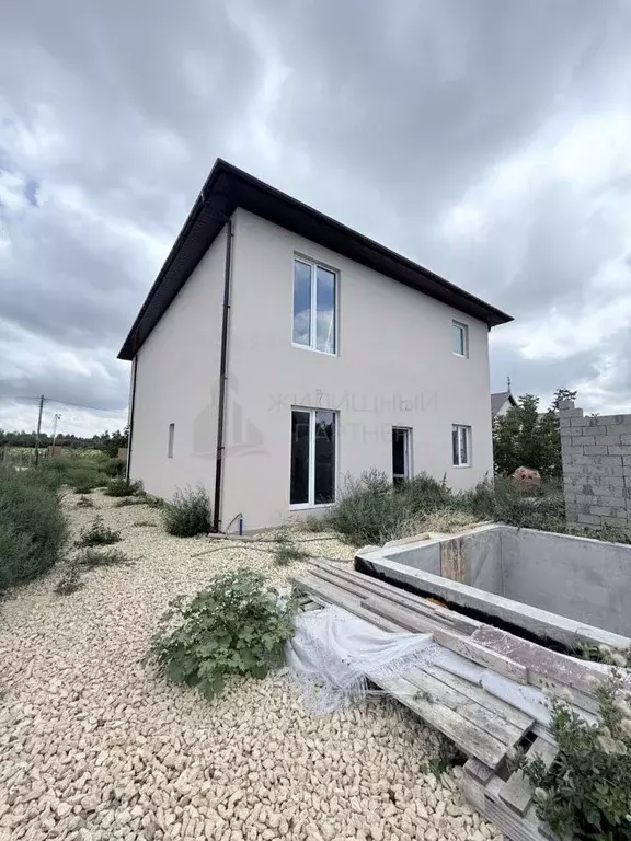 Дом в Краснодарский край, Усть-Лабинск Восточная ул., 9 (240 м) - Фото 2