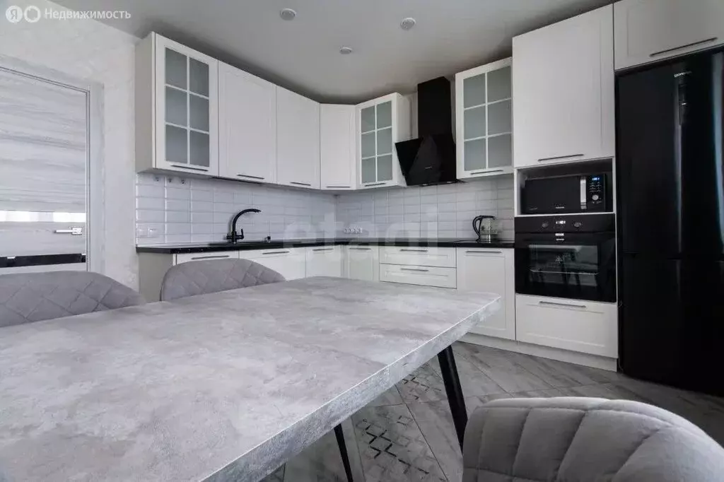 2-комнатная квартира: Санкт-Петербург, Богословская улица, 4к1 (77 м) - Фото 1