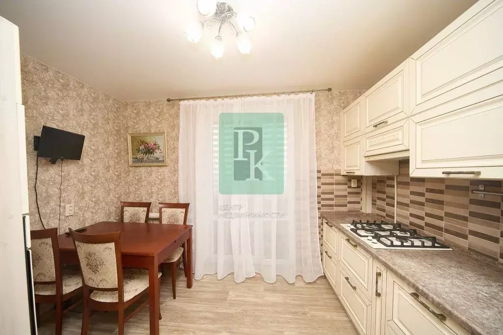 3-к кв. Севастополь ул. Генерала Жидилова, 46 (66.7 м) - Фото 2