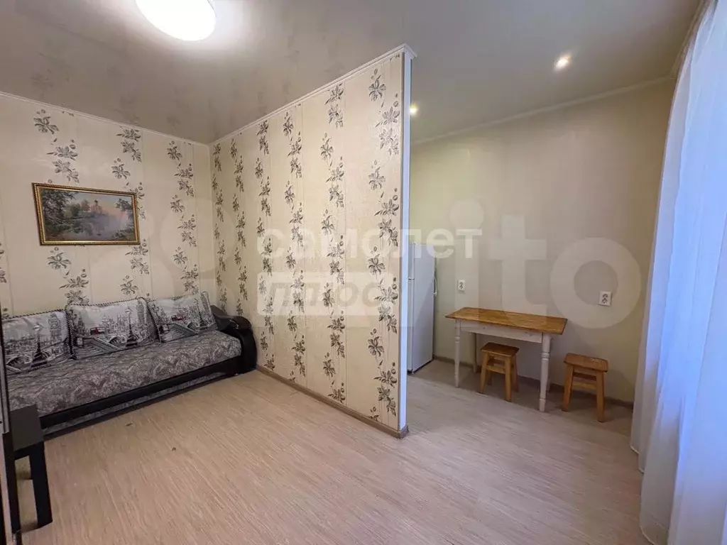 Комната 19,5 м в 3-к., 2/4 эт. - Фото 0