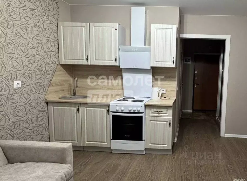 Студия Тюменская область, Тюмень Мелиораторов мкр, ул. Голышева, 10 ... - Фото 1