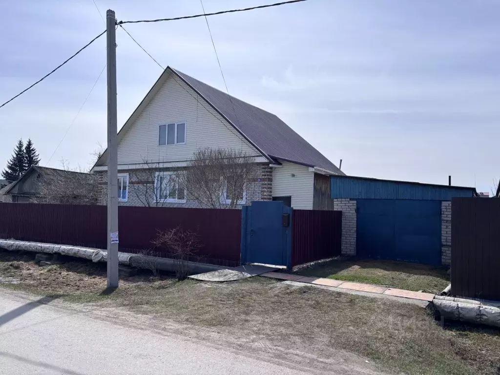 Дом в Омская область, Любинский рп ул. Ремесленная, 56 (102 м) - Фото 1