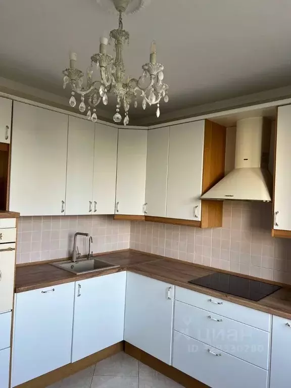 3-к кв. Москва ул. Бутлерова, 4 (80.0 м) - Фото 1