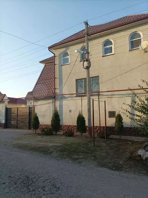 Дом 350 м на участке 13 сот. - Фото 1