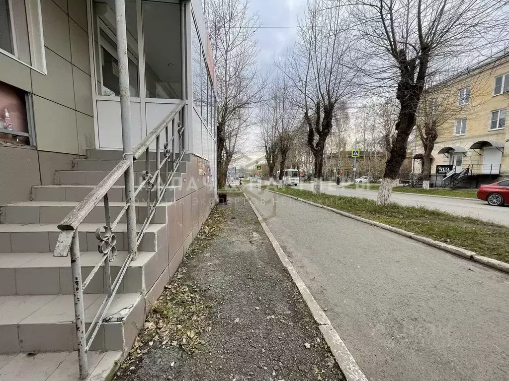 Торговая площадь в Свердловская область, Полевской ул. Свердлова, 10 ... - Фото 2