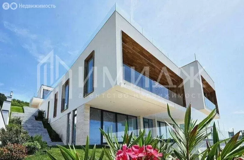 Дом в Сочи, улица Ручей Видный (250 м) - Фото 1