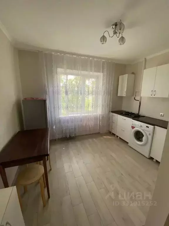1-к кв. Адыгея, Майкоп ул. 12 Марта, 144К1 (38.0 м) - Фото 0