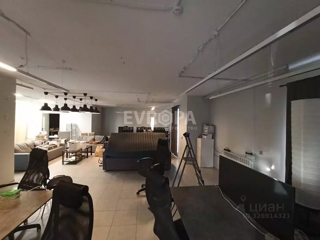 Офис в Ульяновская область, Ульяновск ул. Радищева, 82 (160 м) - Фото 2