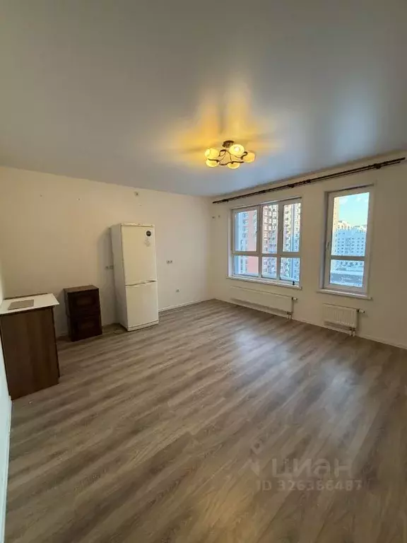 Студия Москва Десеновское поселение, ул. 3-я Нововатутинская, 2 (28.0 ... - Фото 0