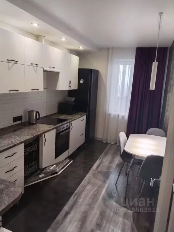 1-к кв. Татарстан, Казань ул. Рауиса Гареева, 109 (40.0 м) - Фото 1