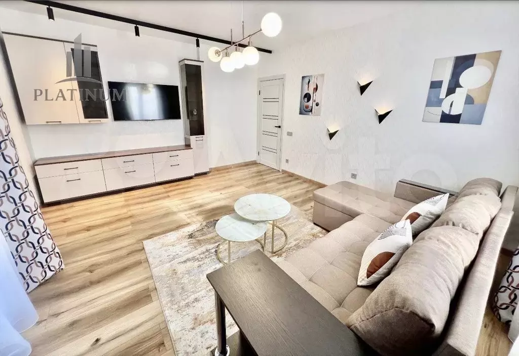 3-к. квартира, 100 м, 17/19 эт. - Фото 0