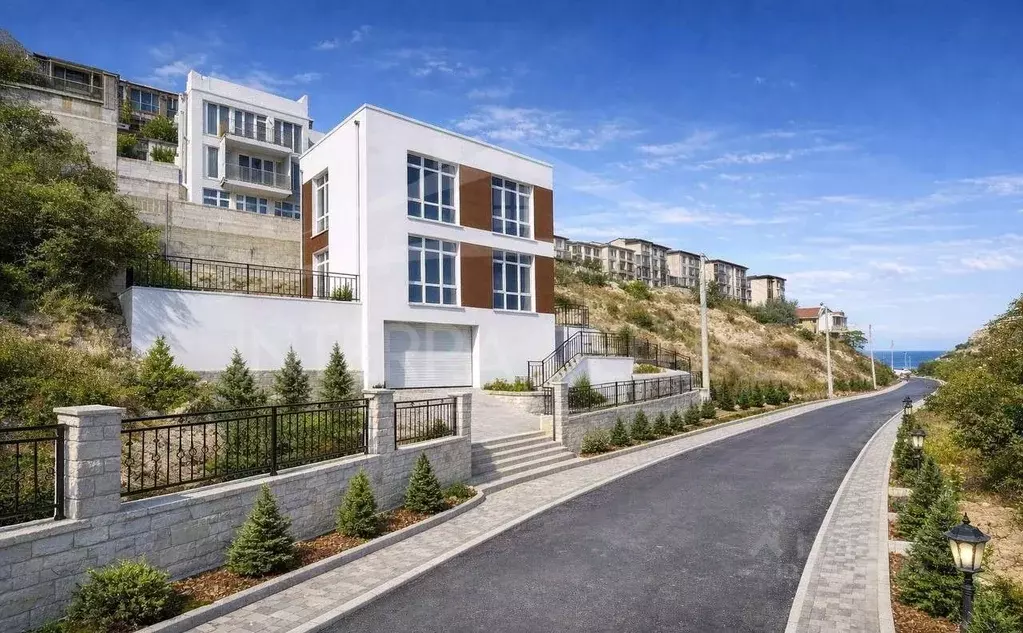 Дом в Севастополь ул. Красивая (170 м) - Фото 1