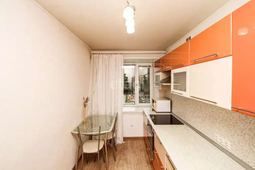 2-к кв. Тюменская область, Тюмень Парфеново мкр, ул. Тимуровцев, 32 ... - Фото 1