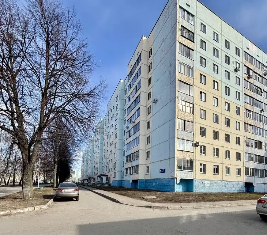 3-к кв. Татарстан, Нижнекамск ул. Менделеева, 41 (65.0 м) - Фото 0