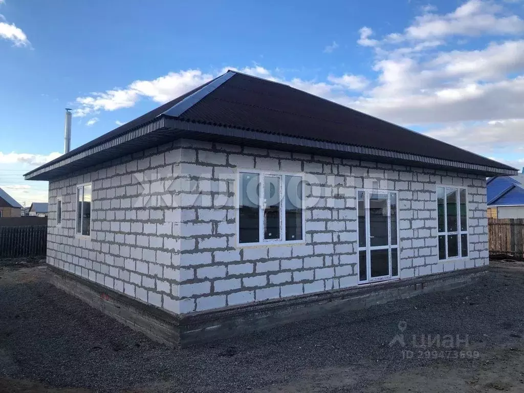 Дом в Хакасия, Усть-Абаканский район, д. Чапаево ул. Мира (115 м) - Фото 1