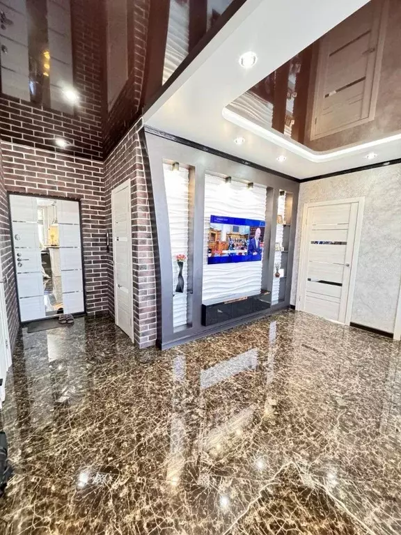 2-к кв. Смоленская область, Смоленск ул. Кирова, 8А (68.0 м) - Фото 1