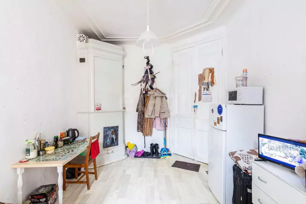 Комната Санкт-Петербург 10-я Васильевского острова линия, 45 (16.2 м) - Фото 1