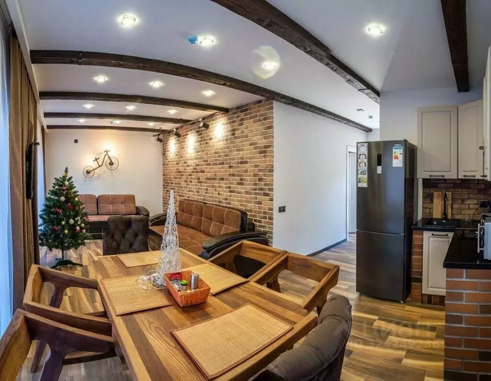 Дом в Карачаево-Черкесия, Зеленчукский район, с. Архыз ул. Алиева (60 ... - Фото 1