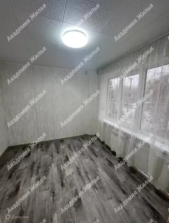 Продаётся 4-к квартира, 61.7 м - Фото 0
