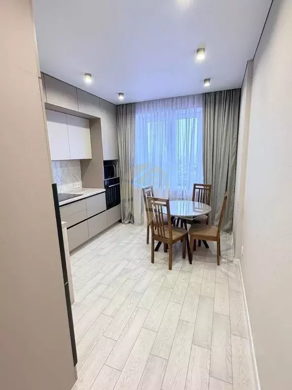 2-к кв. Белгородская область, Старый Оскол Центральный мкр, 4А (57.0 ... - Фото 2