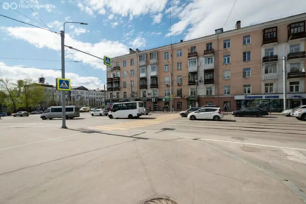 3-комнатная квартира: Иркутск, улица Ленина, 25 (75.3 м) - Фото 2