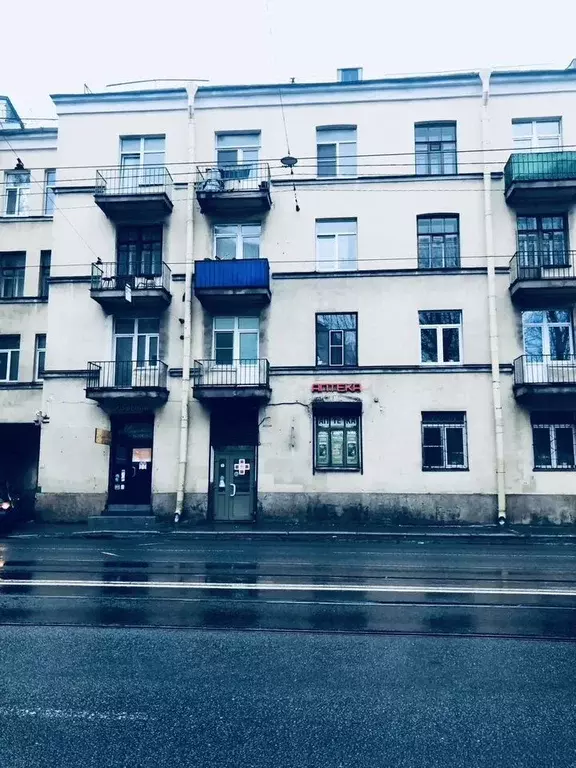 Комната Санкт-Петербург Старо-Петергофский просп., 21к1 - Фото 1