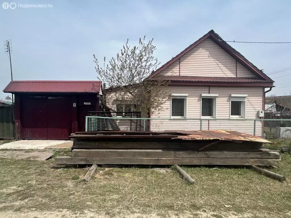 Дом в Усолье-Сибирское, Путейская улица, 9 (76 м) - Фото 0