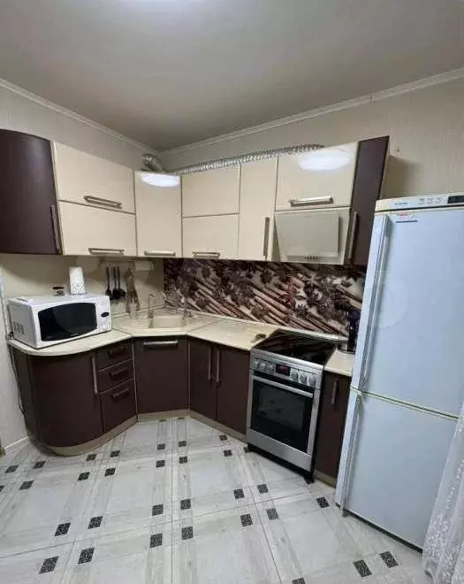 2-к. квартира, 50 м, 9/9 эт. - Фото 0