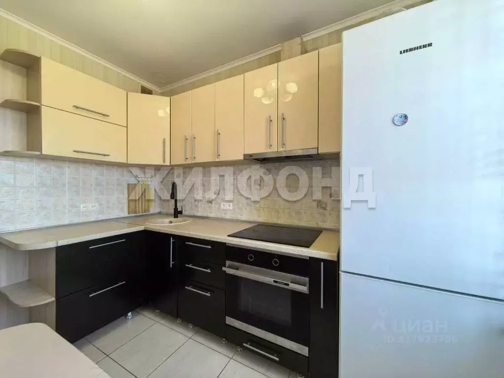 3-к кв. Новосибирская область, Новосибирск ул. Ватутина, 9/1 (63.4 м) - Фото 1