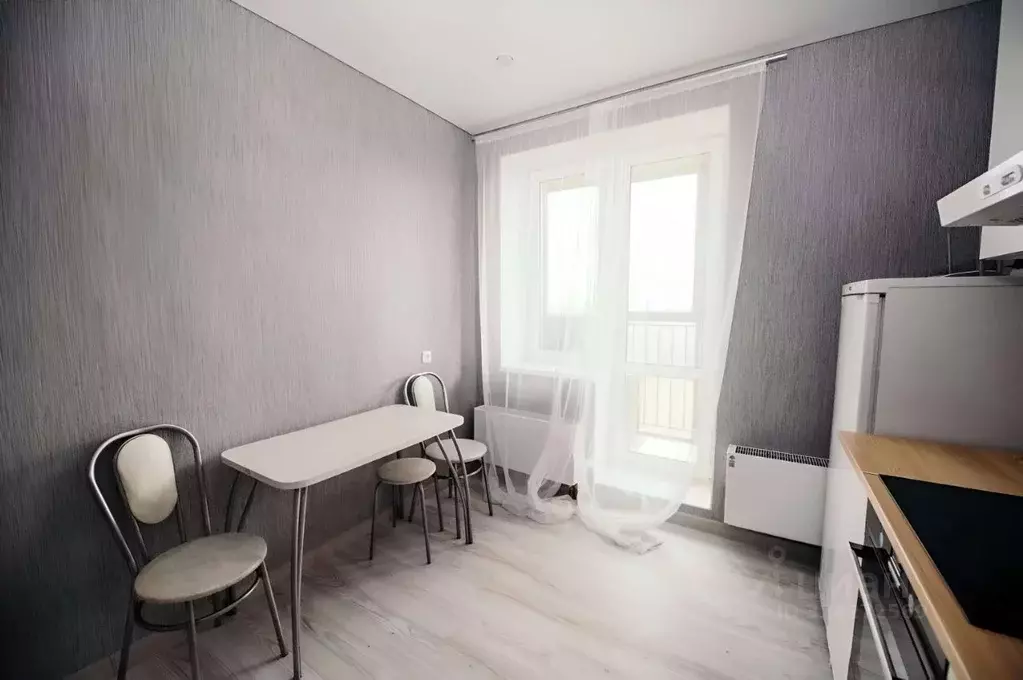 1-к кв. Татарстан, Казань ул. Чингиза Айтматова, 9 (40.0 м) - Фото 2