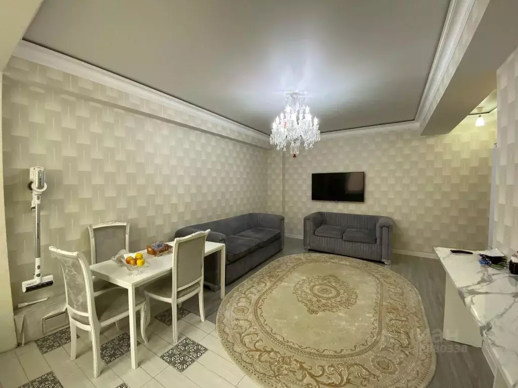 2-к кв. Дагестан, Махачкала ул. Зои Космодемьянской (88.0 м) - Фото 1
