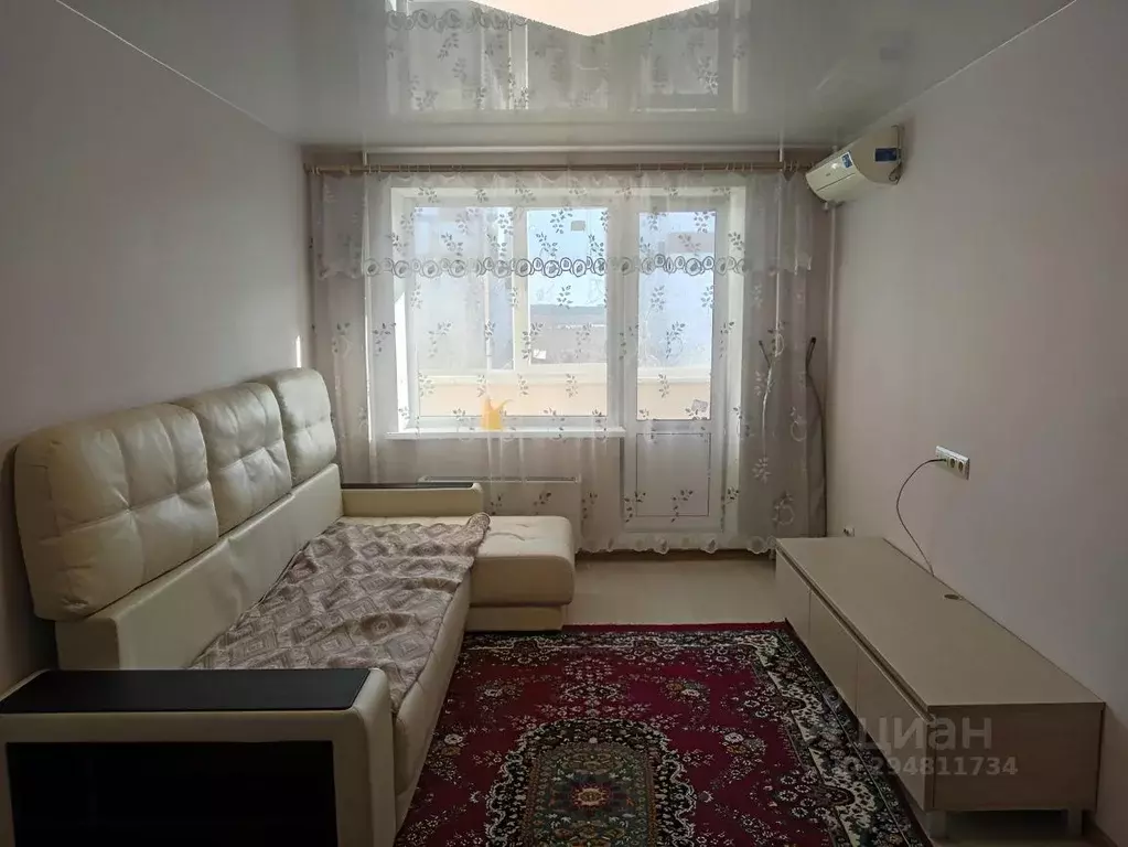 1-к кв. Курганская область, Курган Заозерный жилрайон, 5-й мкр, 25 ... - Фото 0