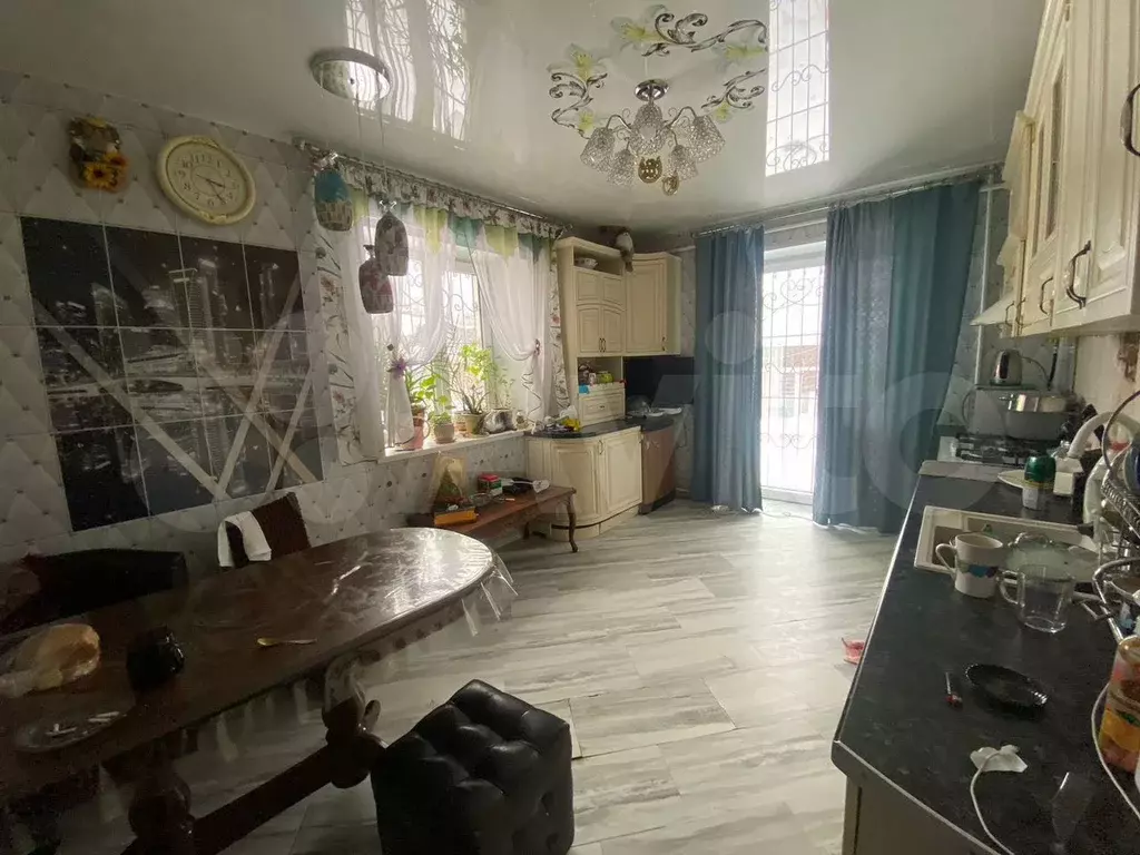 Дом 200 м на участке 13 сот. - Фото 0