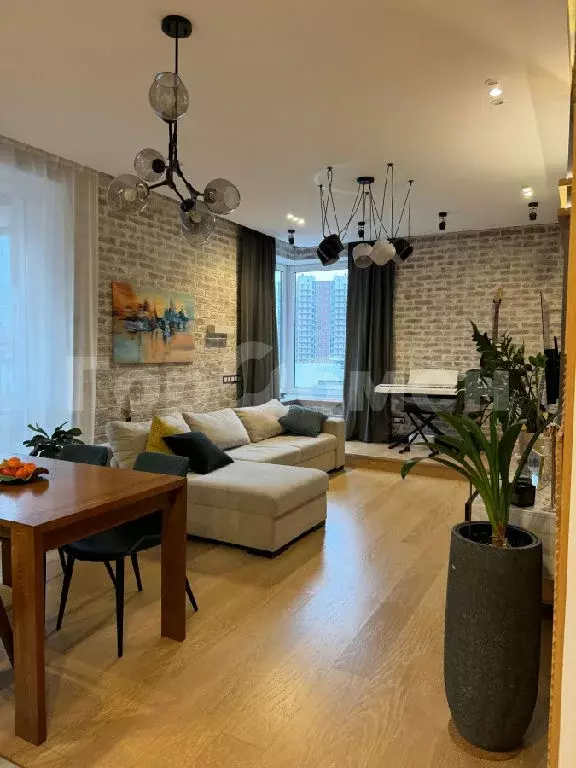 Продается 3-комнатная квартира - Фото 1