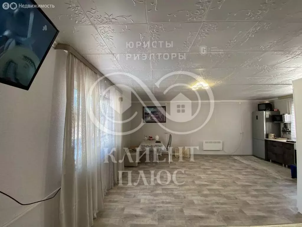 Дом в Южно-Сахалинск, улица Крейсер Новик, 20 (45 м) - Фото 1