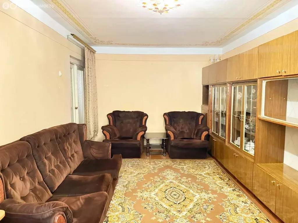 3-комнатная квартира: Владикавказ, улица Черняховского, 26 (62 м) - Фото 1