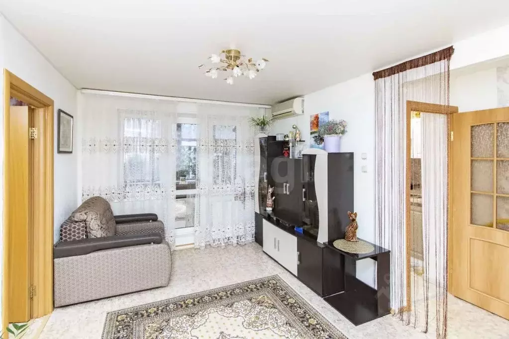 2-к кв. Тюменская область, Тюмень проезд Геологоразведчиков, 40 (46.6 ... - Фото 1