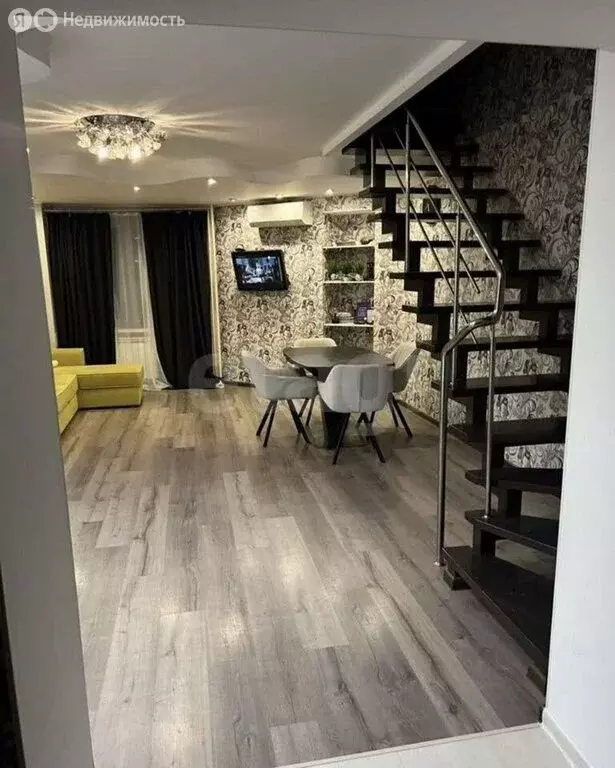 4-комнатная квартира: Самара, проспект Кирова, 399А (180 м) - Фото 1