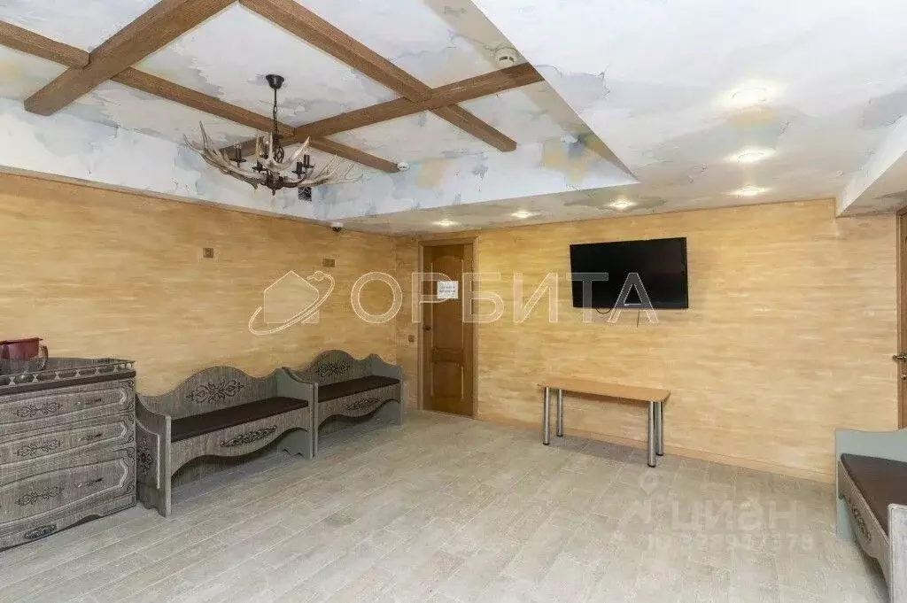 Помещение свободного назначения в Тюменская область, Тюмень ул. ... - Фото 1