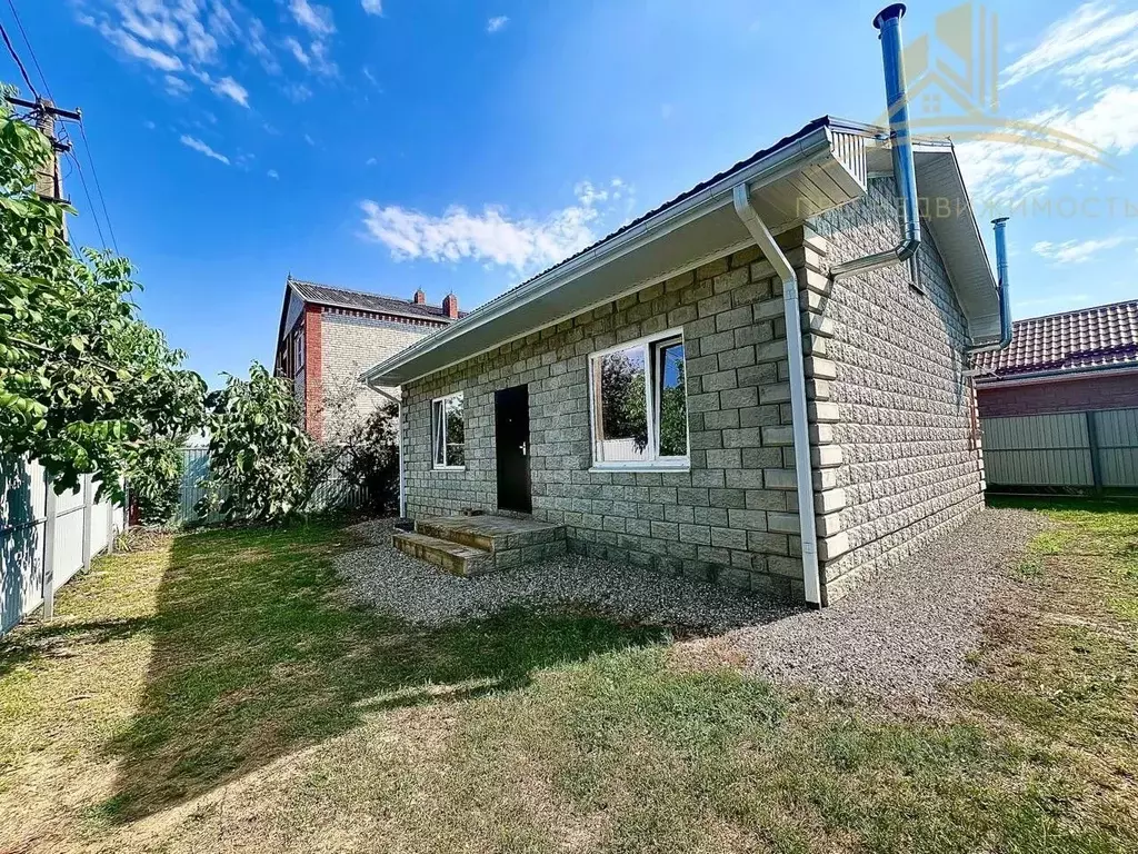 Дом в Краснодарский край, с. Успенское ул. Шоссейная (70 м) - Фото 2