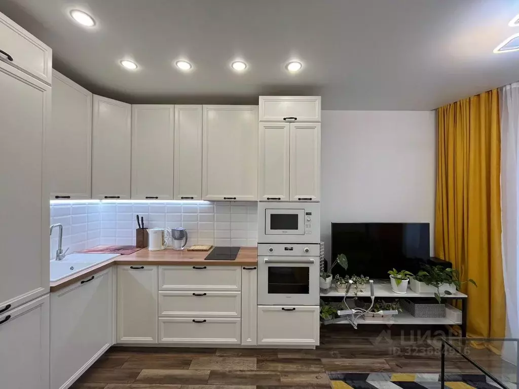 1-к кв. Москва пос. Коммунарка, ул. Бачуринская, 11Ак1 (37.0 м) - Фото 0