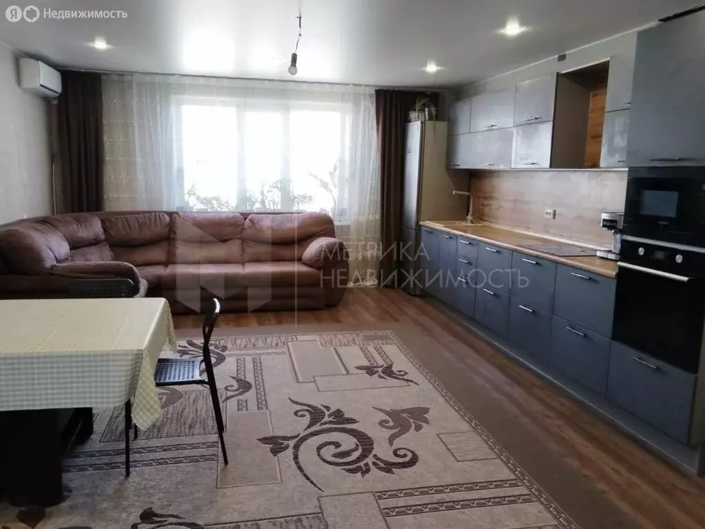 3-комнатная квартира: Тюмень, улица Клары Цеткин, 29 (95.5 м) - Фото 0